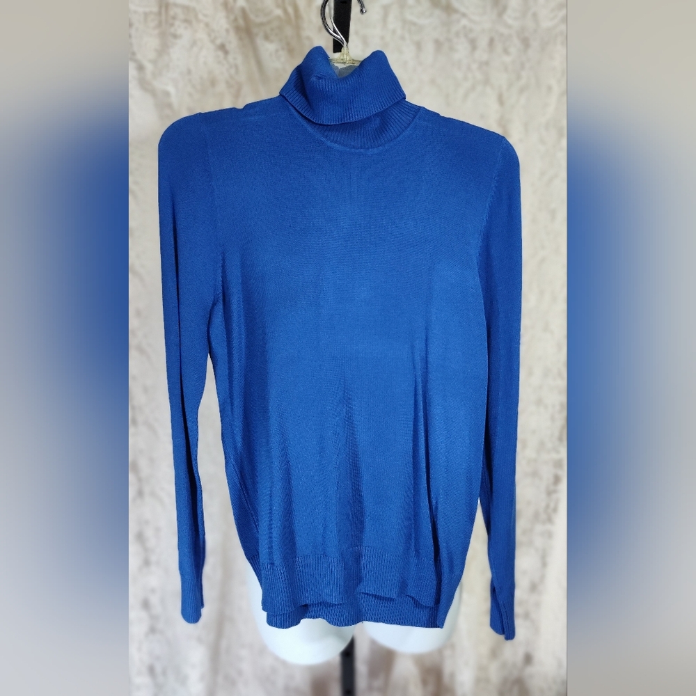 Joseph A Blue Cowl Neck Sweater Knit. NWOT